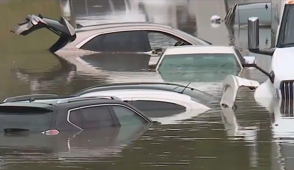 Detroit road floods